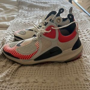 Nike Joyride CC3 Setter Shoe (sail team orange sequoia)